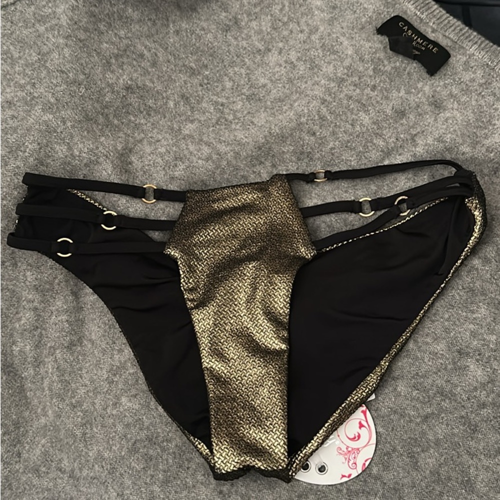 SOLD Beach Bunny pirates booty gold bikini bottoms s scrunch butt